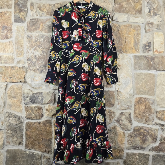 Toast Tulip Floral Print Maxi Dress - Picture 2 of 9